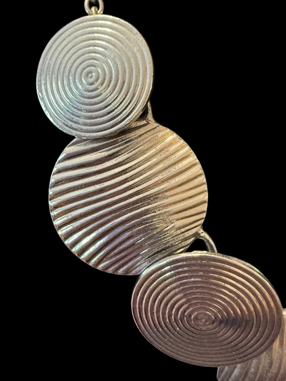 Silver-Tone Textured Circle Statement Necklace 16” w/extender